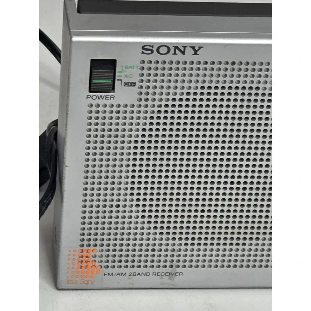 Sony ICF-710W FM/AM 2 Band Receiver Radio Portable Tested Working Vinatge